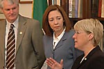 Senators Murray and Cantwell and Congressman Baird call for Congress to extend sales tax deductibility for Washington state residents